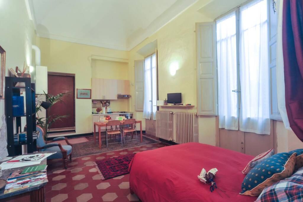 Cozy Apartment In Palazzo Malaspina Placência Exterior foto